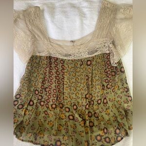 Petticoat Alley Floral Lace Women's Top